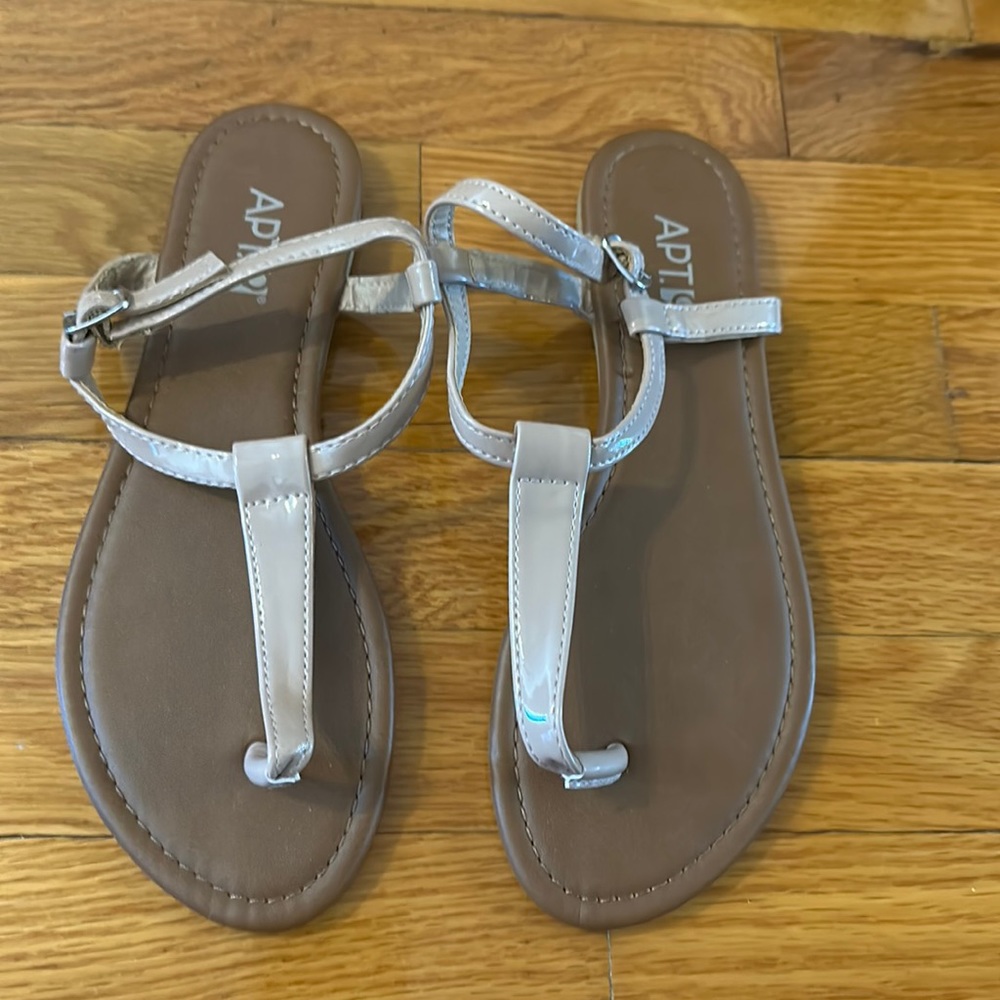 APT.9 Sandals (Light Pink Strap)